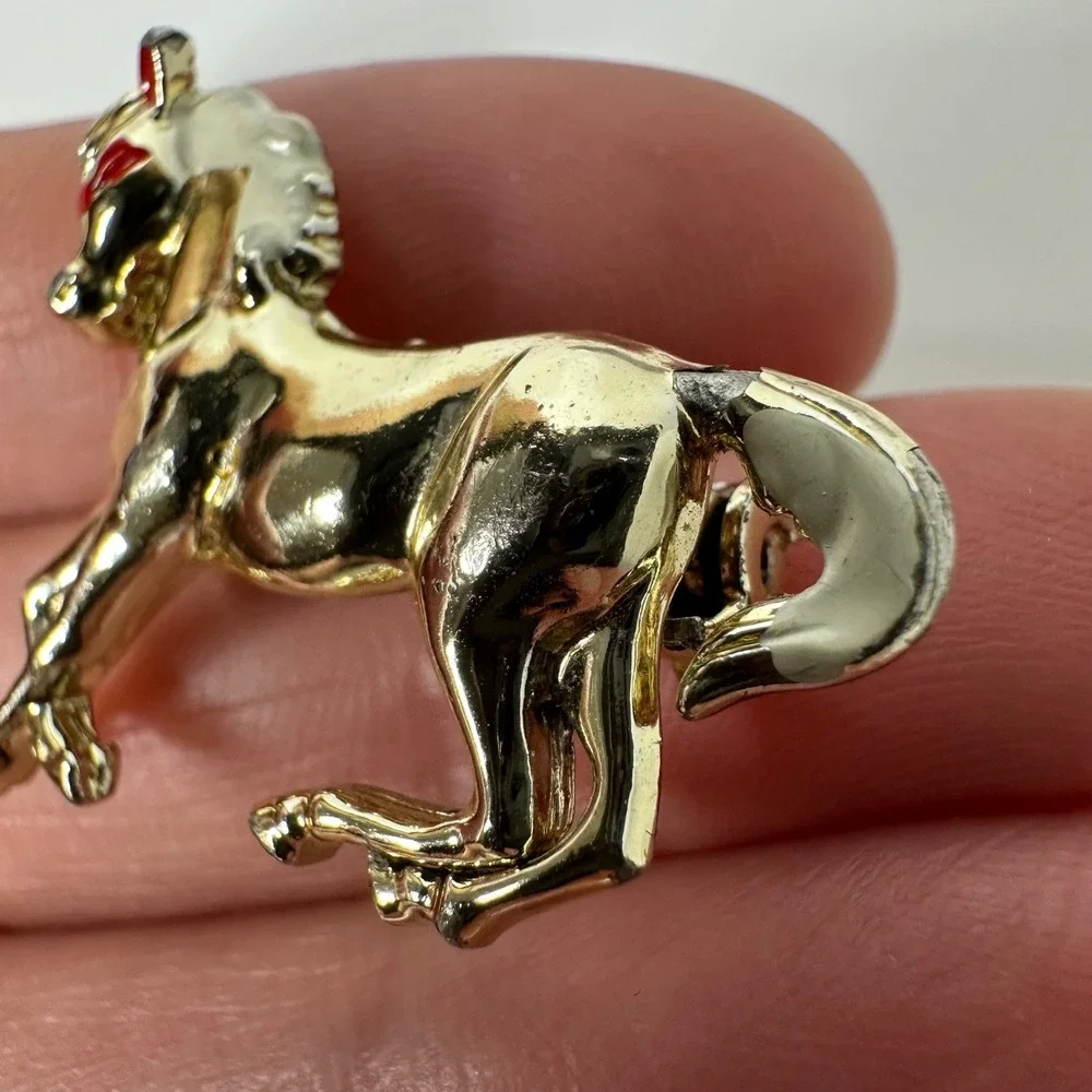 Gold Tone Galloping‎ Horse Brooch Red White Enamel Accents Animal Pin Costume